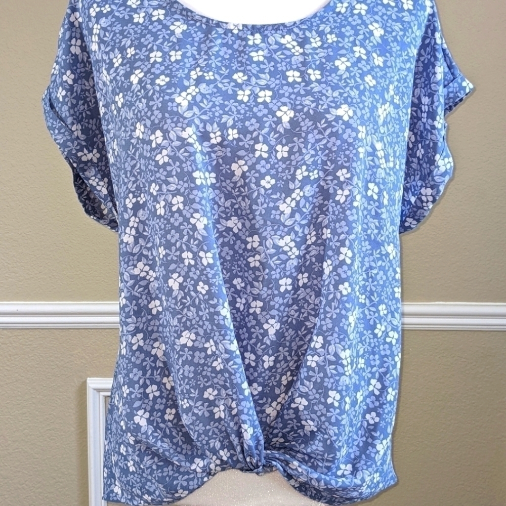 Blue & White Floral Front Faux Knot Top NWT